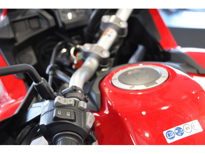 Honda CRF1000D 