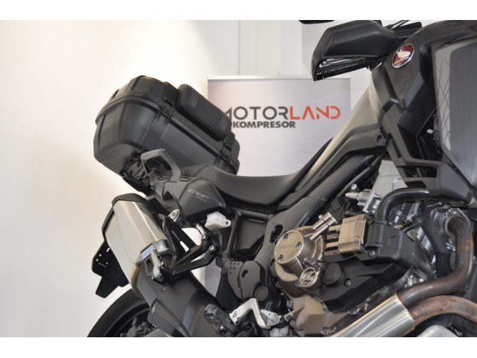 Honda AFRICA TWIN CRF1000D 