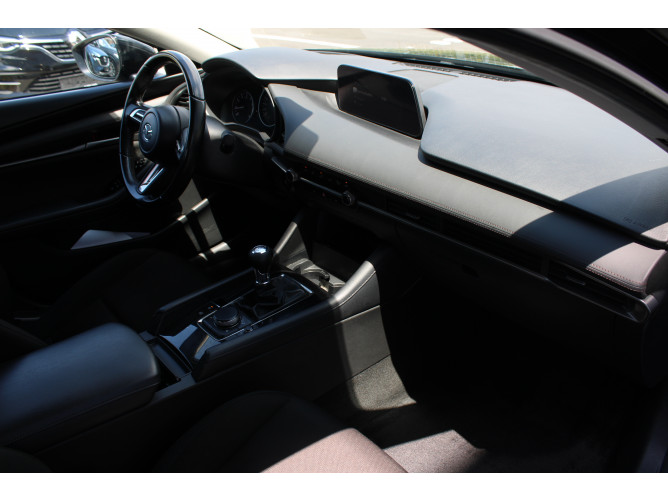 Mazda 3 2.0 eSkyactiv G 