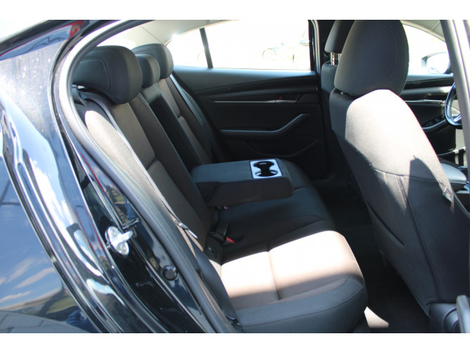 Mazda 3 2.0 eSkyactiv G 
