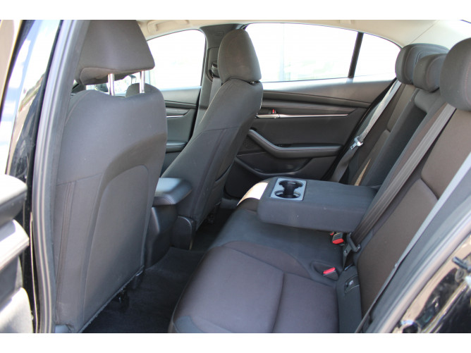 Mazda 3 2.0 eSkyactiv G 