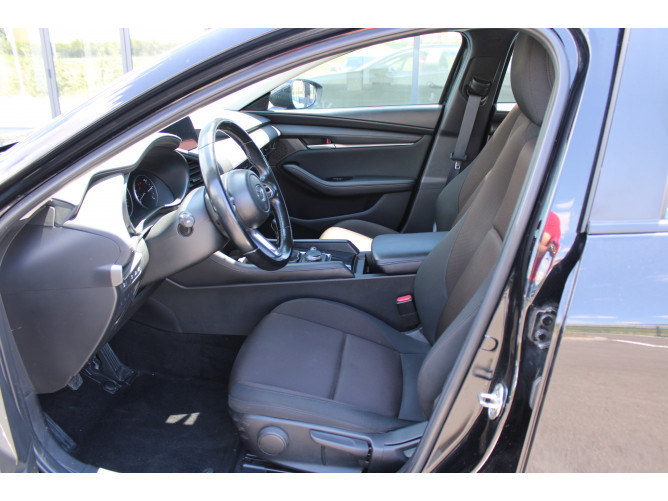 Mazda 3 2.0 eSkyactiv G 