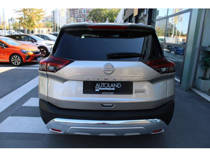 Nissan X-Trail 1.5 CVT HYBRID 