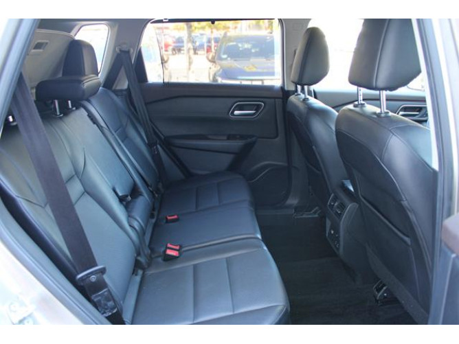 Nissan X-Trail 1.5 CVT HYBRID 