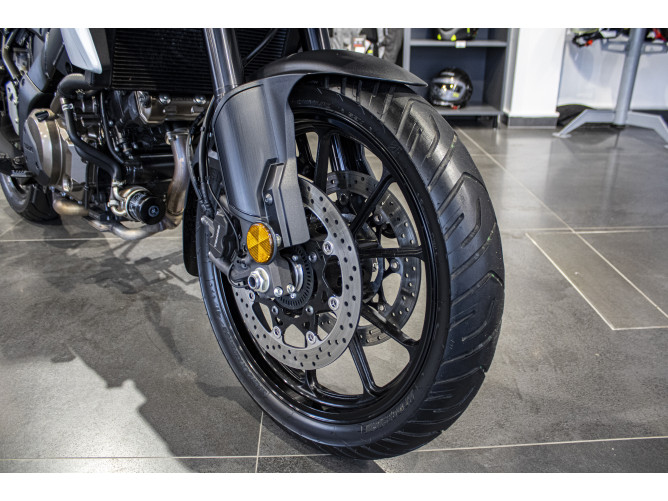 Suzuki V STROM DL1050A 