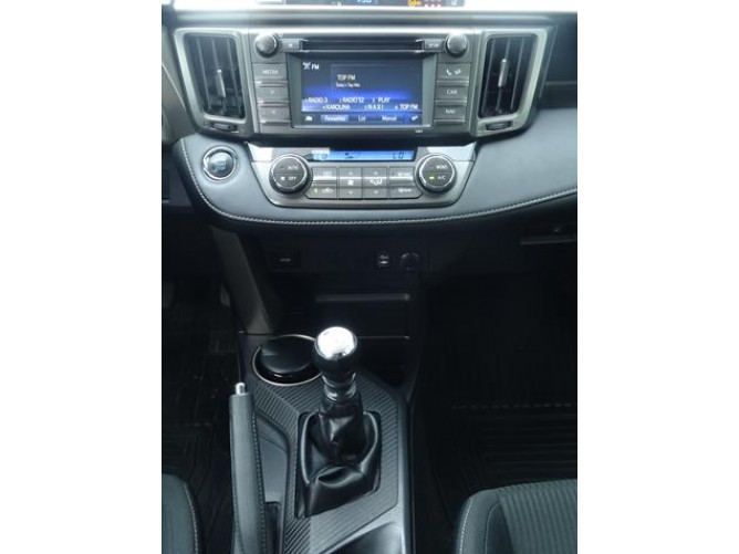 Toyota RAV 4 2.0 4x4 Elegant 