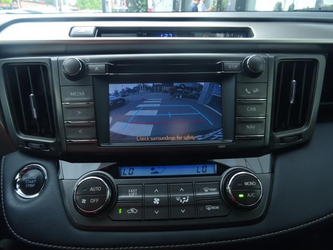 Toyota RAV 4 2.0 4x4 Elegant 