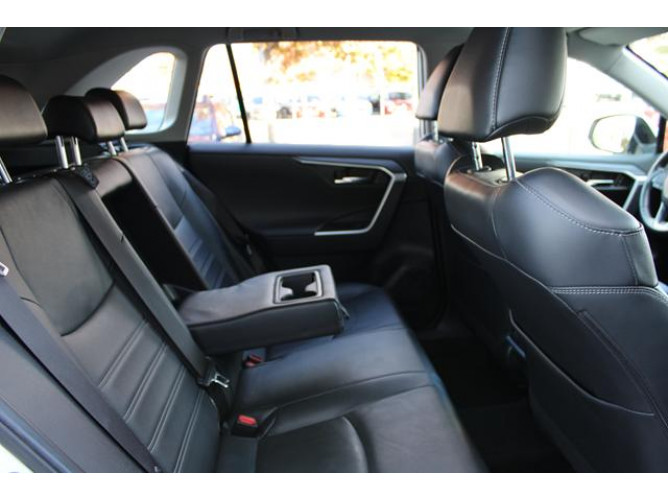 Toyota RAV 4 2.5 Hybrid 