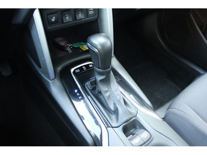 Toyota Corolla Cross 2.0 HEV E-CVT 