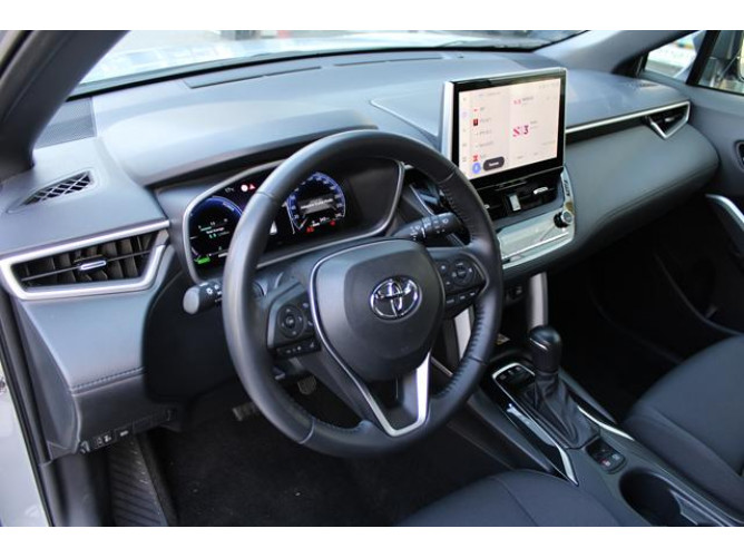 Toyota Corolla Cross 2.0 HEV E-CVT 