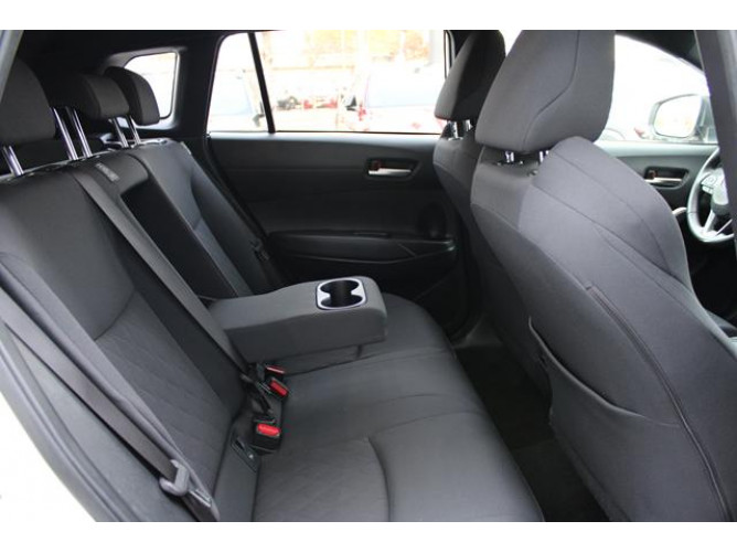 Toyota Corolla Cross 2.0 HEV E-CVT 