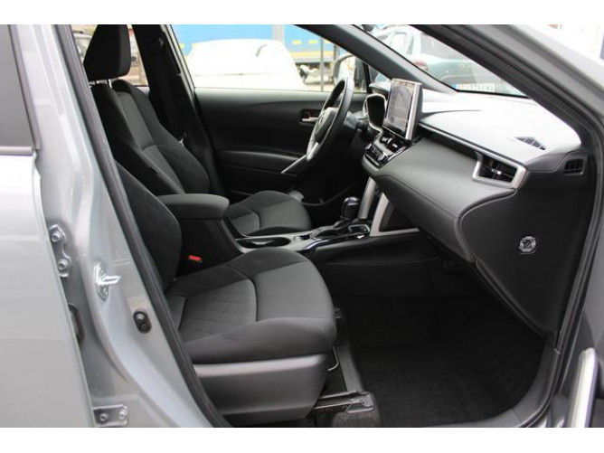 Toyota Corolla Cross 2.0 HEV E-CVT 