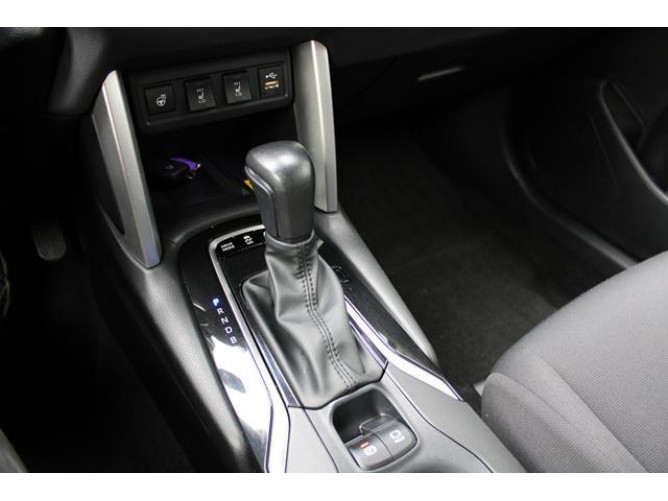 Toyota Corolla Cross 2.0 HEV E-CVT 