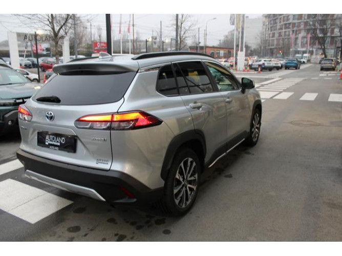 Toyota Corolla Cross 2.0 HEV E-CVT 