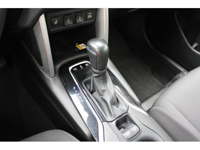 Toyota Corolla Cross 2.0 HEV E-CVT 