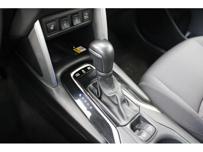 Toyota Corolla Cross 2.0 HEV E-CVT 