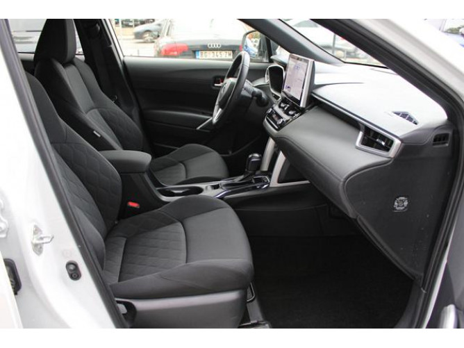 Toyota Corolla Cross 2.0 HEV E-CVT 