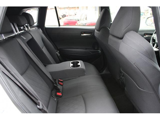 Toyota Corolla Cross 2.0 HEV E-CVT 