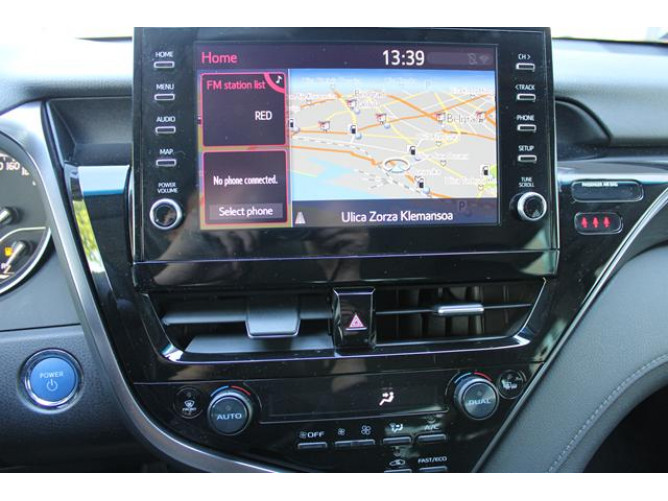 Toyota Camry 2.5 HYBRID CVT 