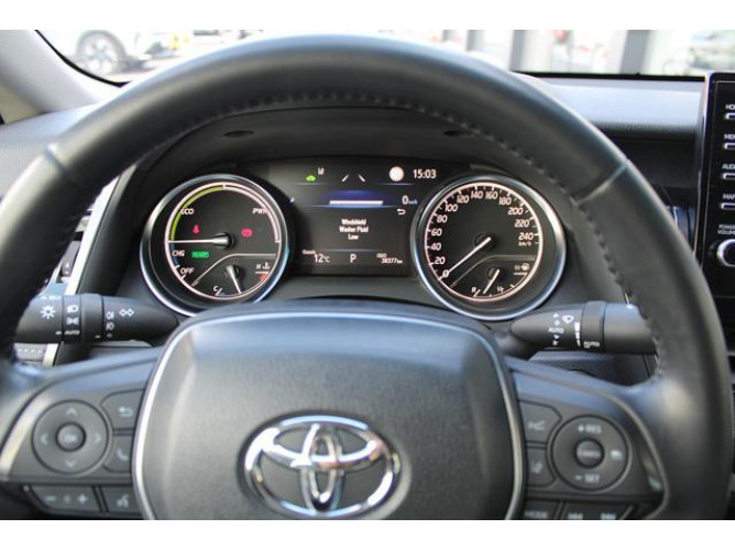TOYOTA CAMRY 2.5 Hybrid AUT 