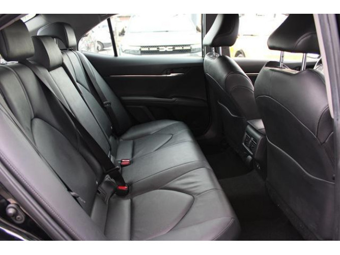 TOYOTA CAMRY 2.5 HYBRID AUT 