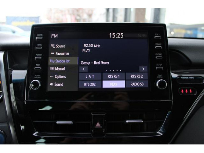 TOYOTA CAMRY 2.5 HYBRID AUT 