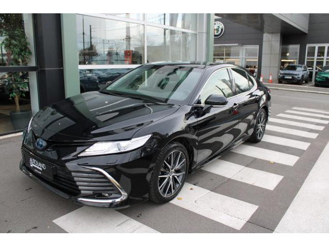 TOYOTA CAMRY 2.5 HYBRID AUT 