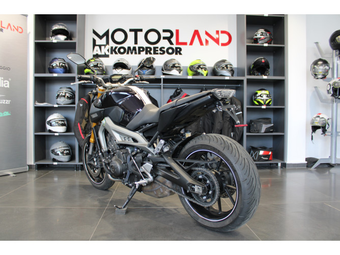 Yamaha MT 09 