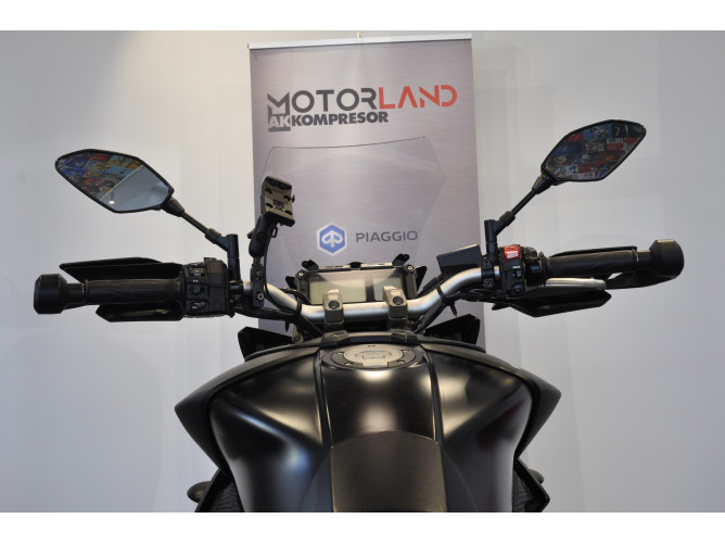 Yamaha TRACER MT 09 