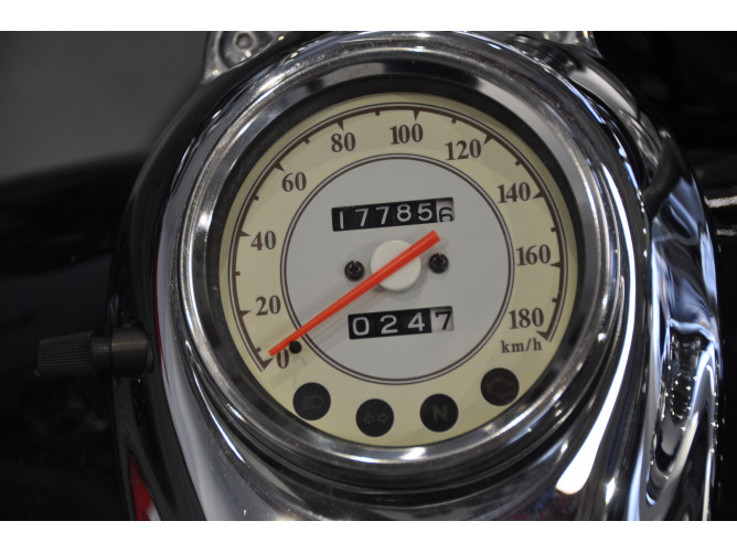 Yamaha DRAGSTAR XVS650A 