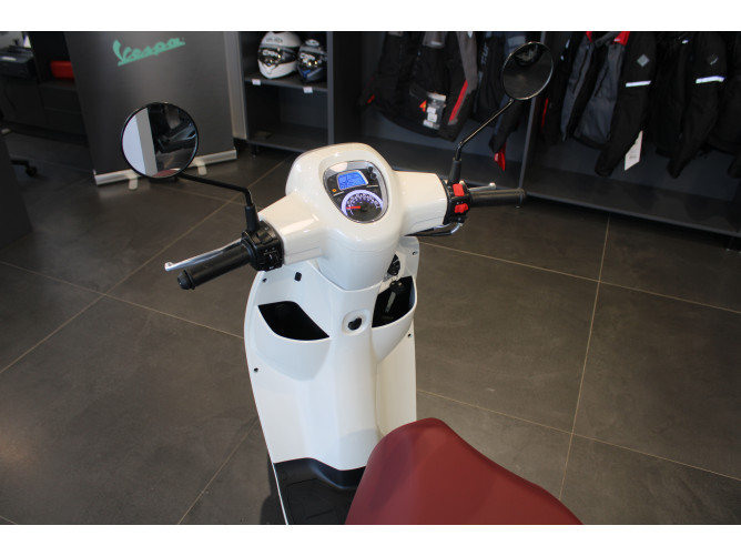 QJMOTOR VPS 125 