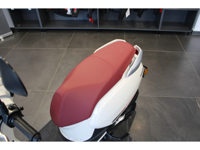 QJMOTOR VPS 125 