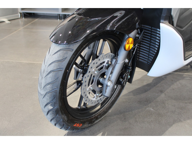 QJMOTOR MTX 300 