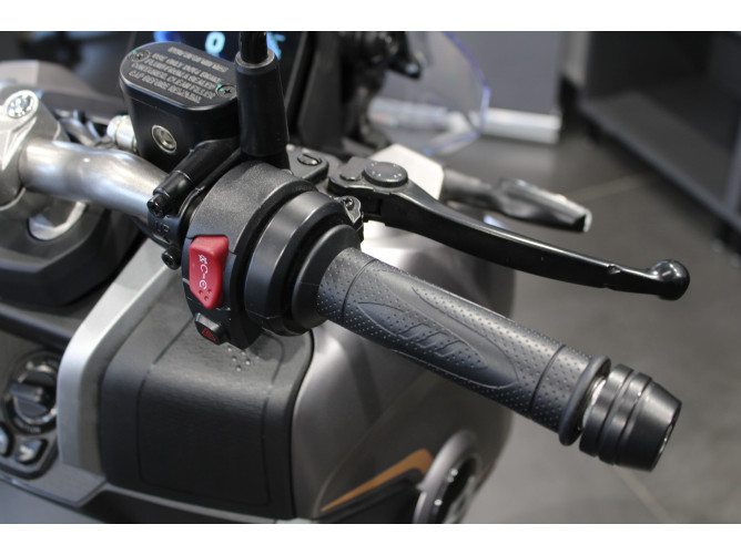 QJMOTOR ATR 300 