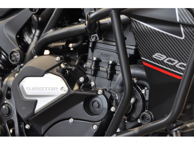 QJMOTOR SRT 800SX 