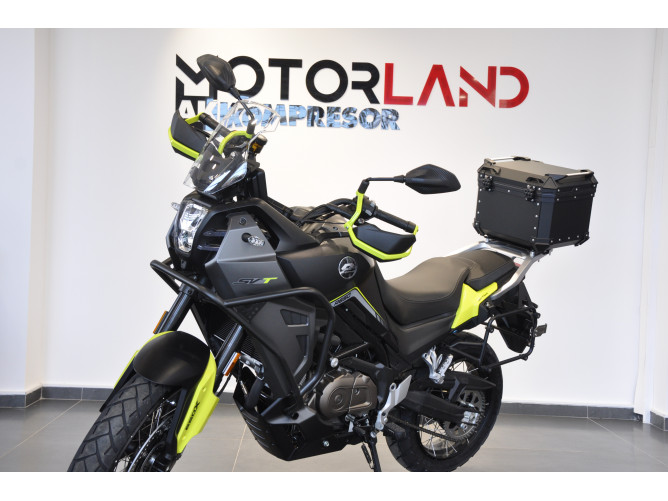 QJMOTOR SVT 650X 