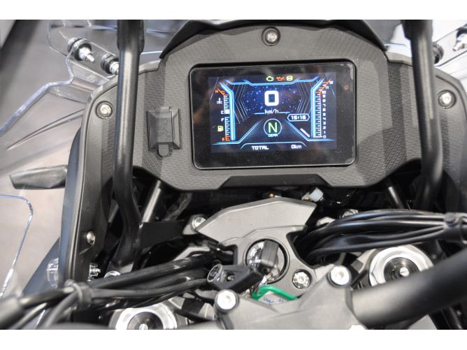 QJMOTOR SRT 700X 