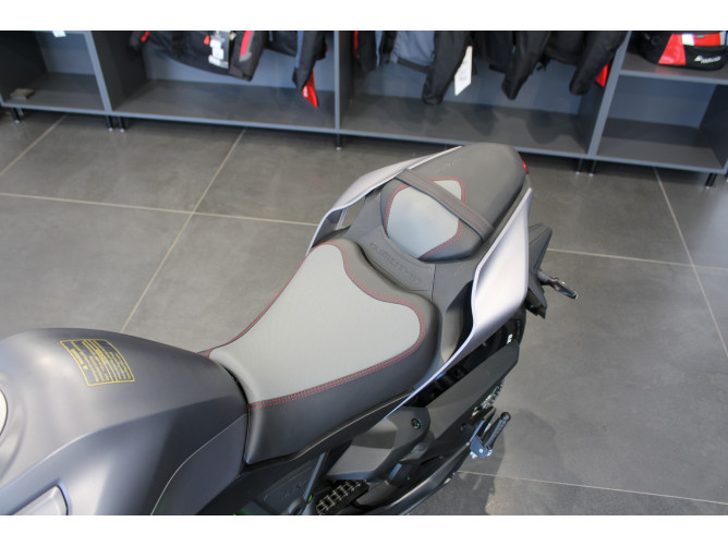 QJMOTOR  SRK 400 