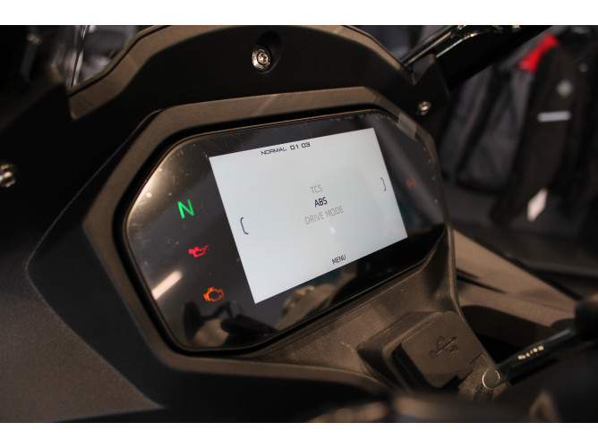 QJMOTOR  SRK 600 RS 