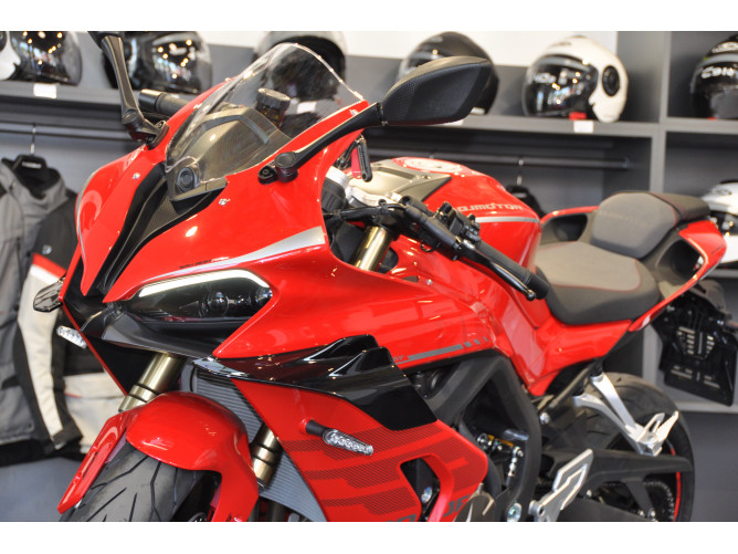 QJMOTOR SRK 800 RR 