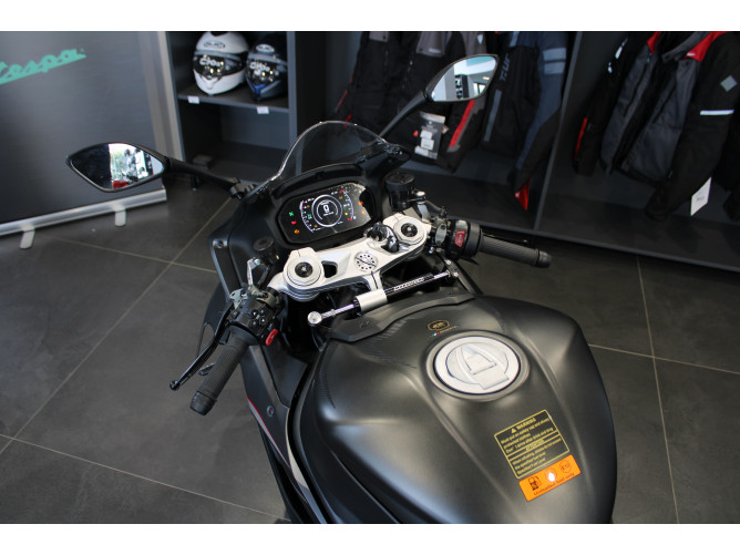 QJMOTOR  SRK 921 RR 