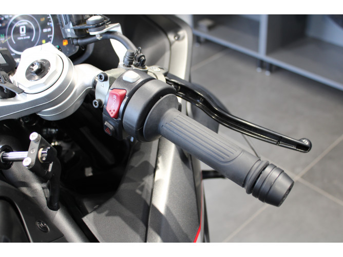 QJMOTOR  SRK 921 RR 
