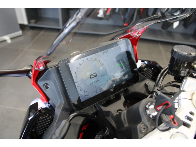 QJMOTOR  SRK 421 RR 
