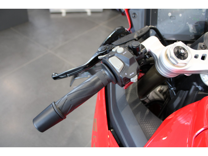 QJMOTOR  SRK 421 RR 