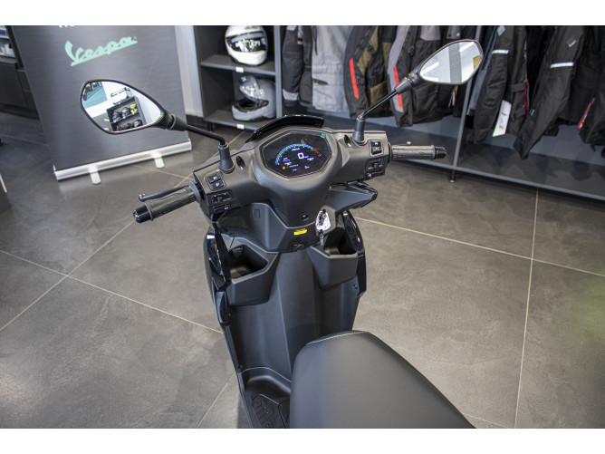 QJMOTOR LTS 125 S 