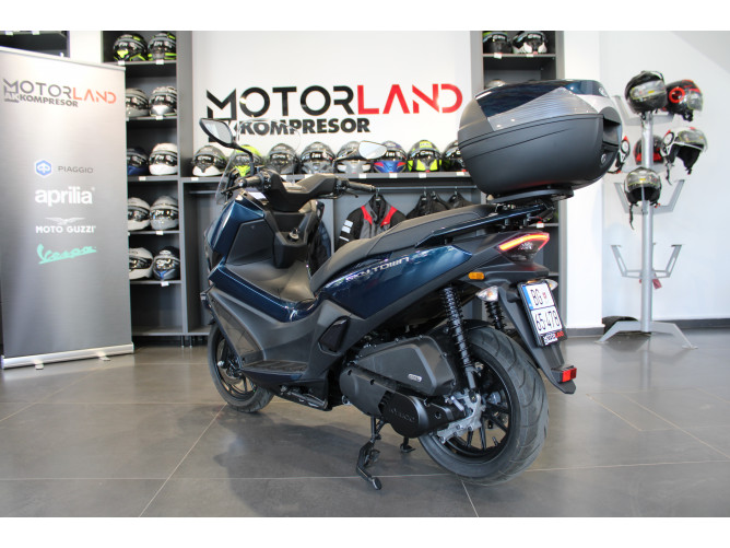 Kymco SkyTown 125 