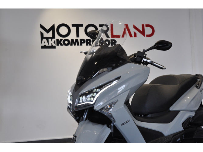 Kymco Xtown 300 
