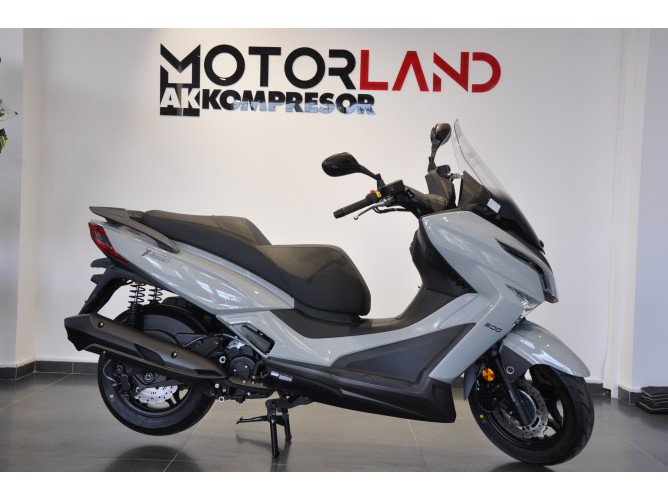Kymco Xtown 300 