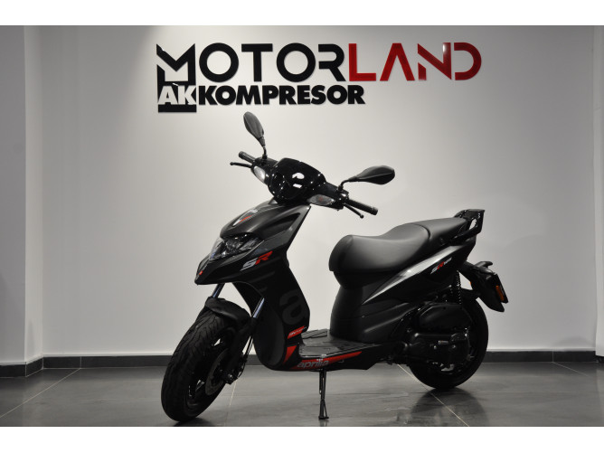 Aprilia SR 125 