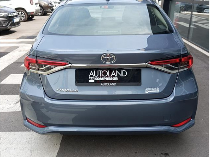 Toyota Corolla 1.5 Luna AUT 